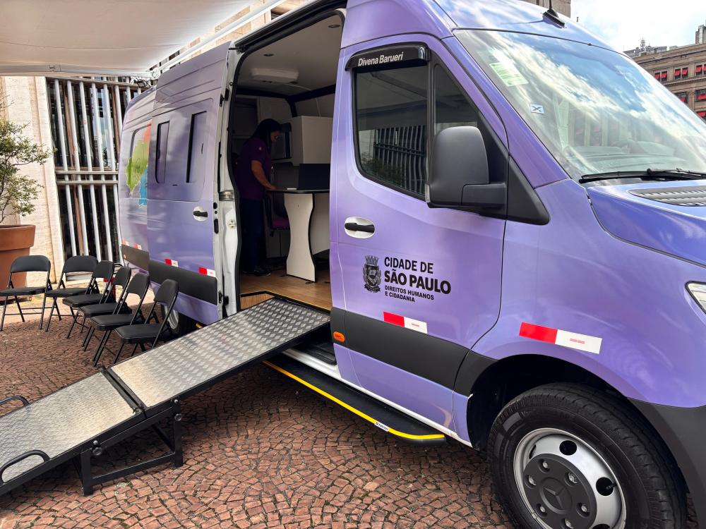 Van - Unidade Móvel para atendimento às mulheres